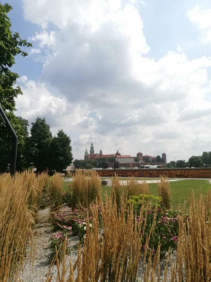 Kings Neighbor. Apartment 600 Meters From Castle Красков Екстериор снимка