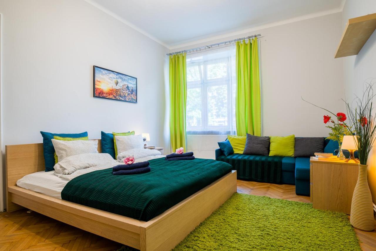 Kings Neighbor. Apartment 600 Meters From Castle Красков Екстериор снимка