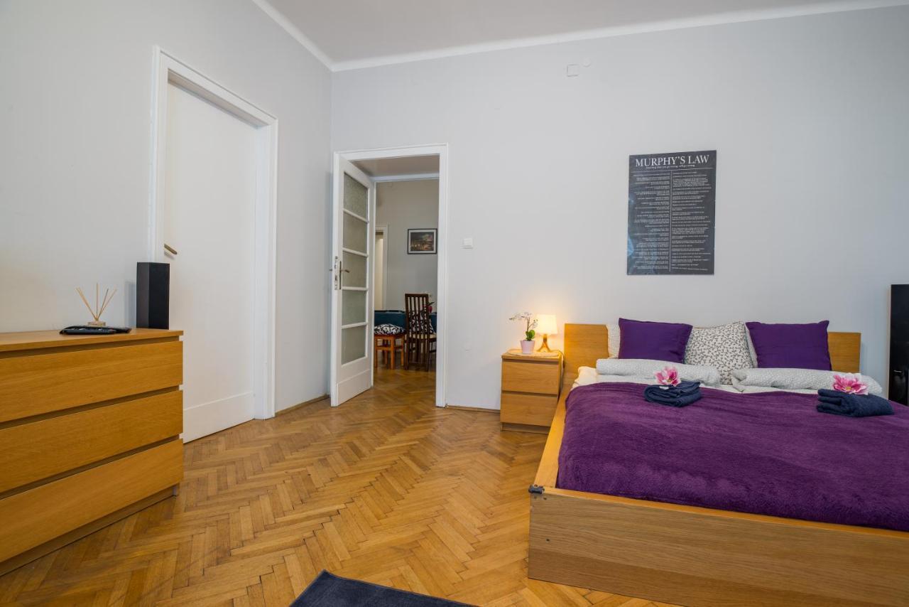 Kings Neighbor. Apartment 600 Meters From Castle Красков Екстериор снимка