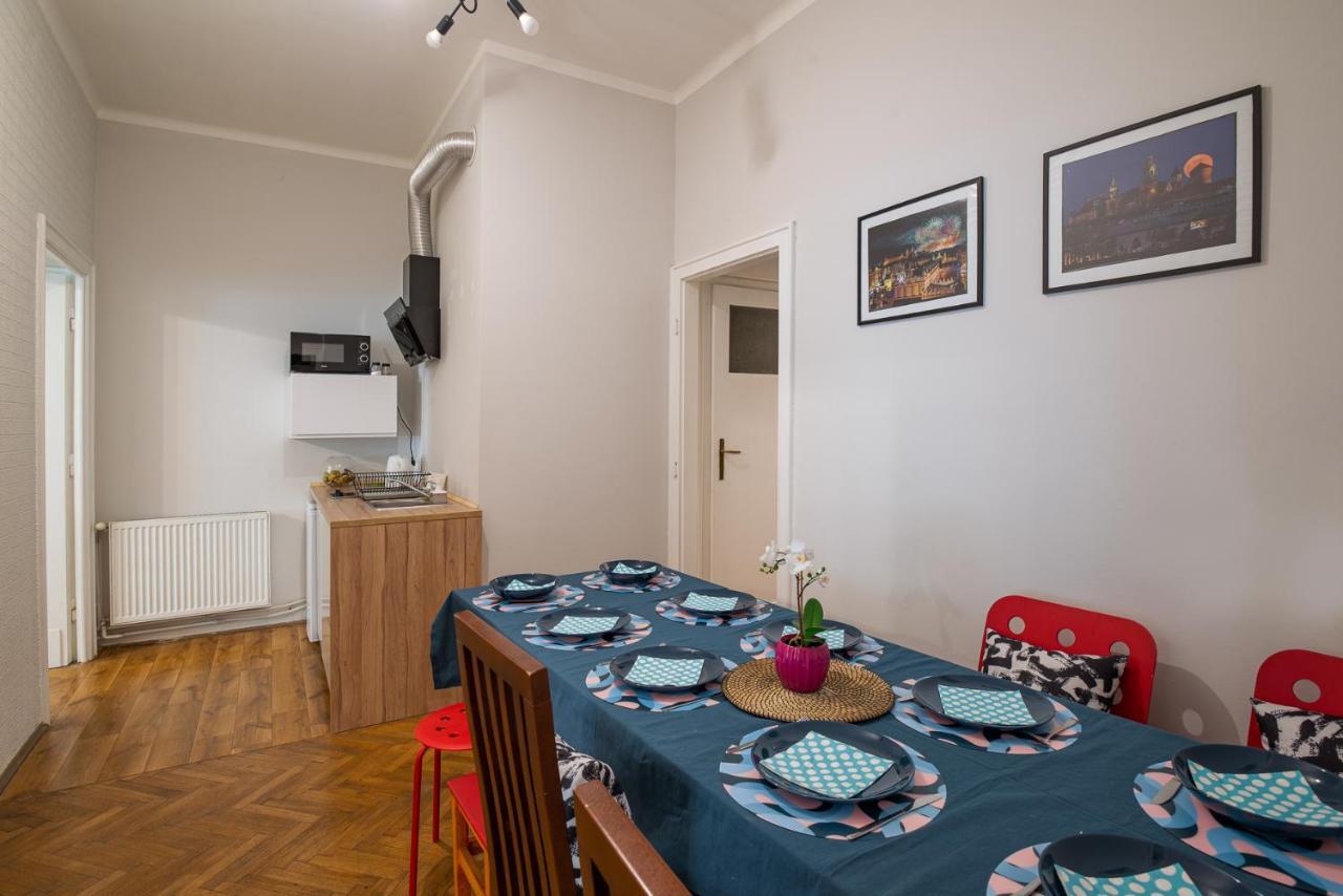 Kings Neighbor. Apartment 600 Meters From Castle Красков Екстериор снимка
