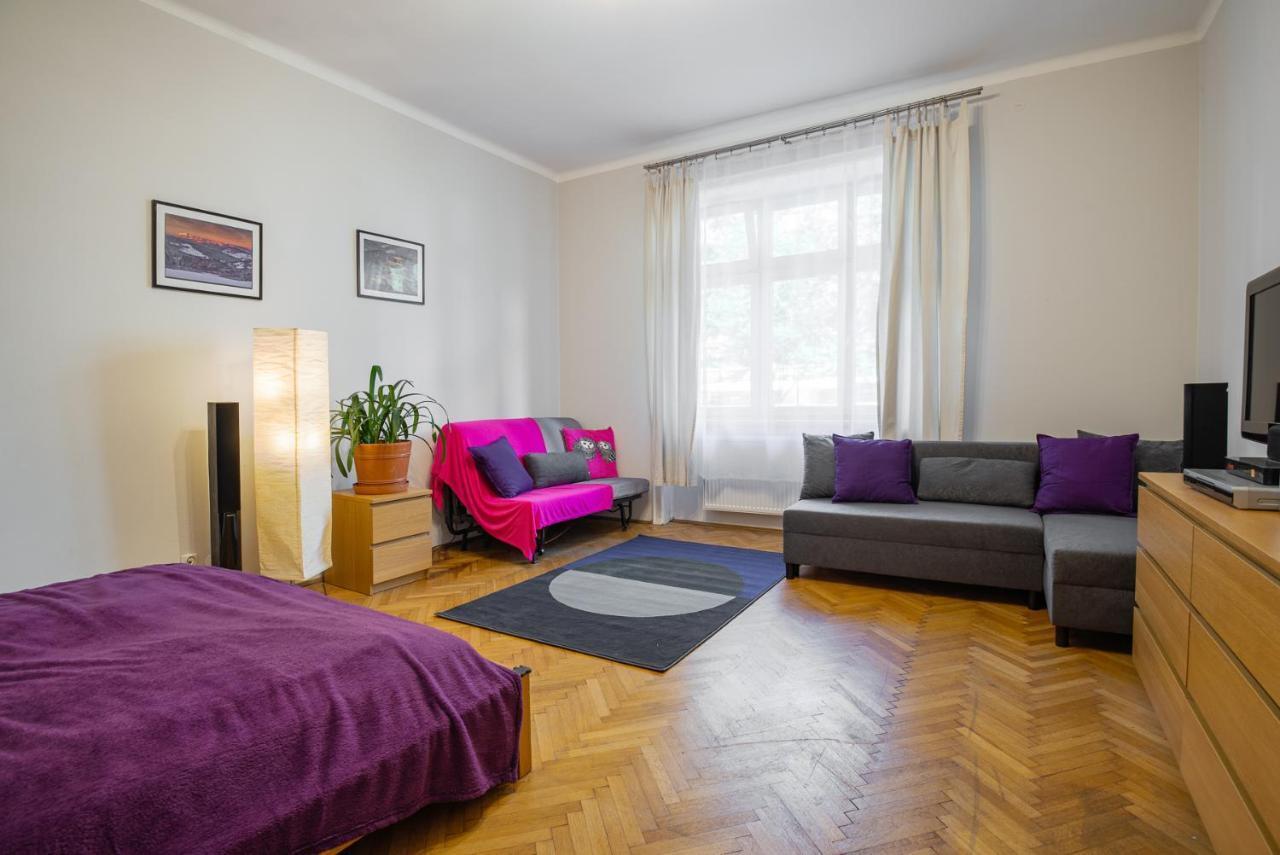 Kings Neighbor. Apartment 600 Meters From Castle Красков Екстериор снимка